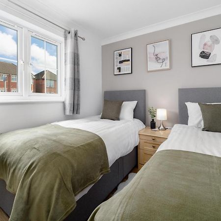 Charming 2Br Ground Floor Flat In Sholing, 11 Mins From City Centre - Recently Set Up With Love Southampton Bagian luar foto