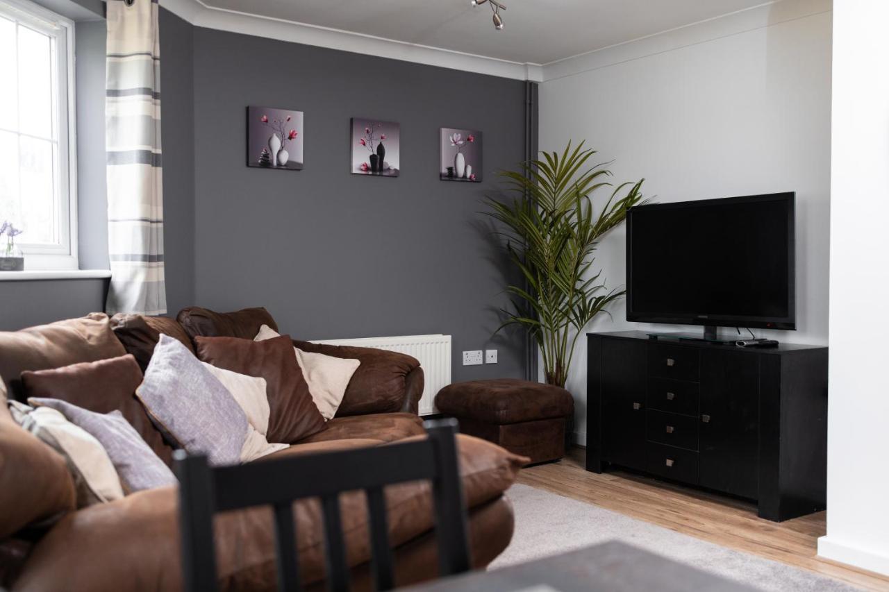 Charming 2Br Ground Floor Flat In Sholing, 11 Mins From City Centre - Recently Set Up With Love Southampton Bagian luar foto